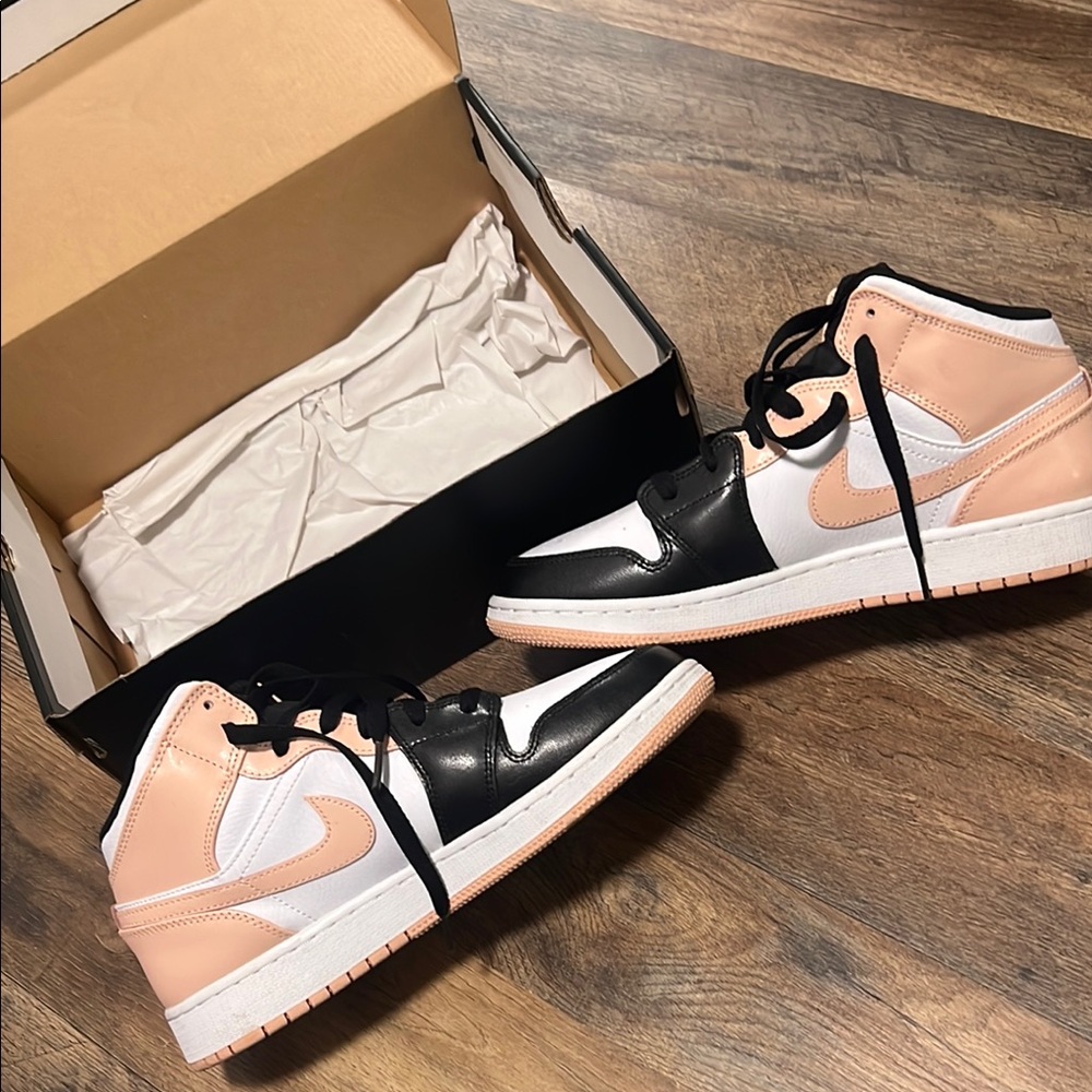 Nike Kids Sneakers Black White Pink